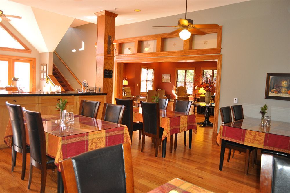 The Bradley Boulder Inn Ngoại thất bức ảnh