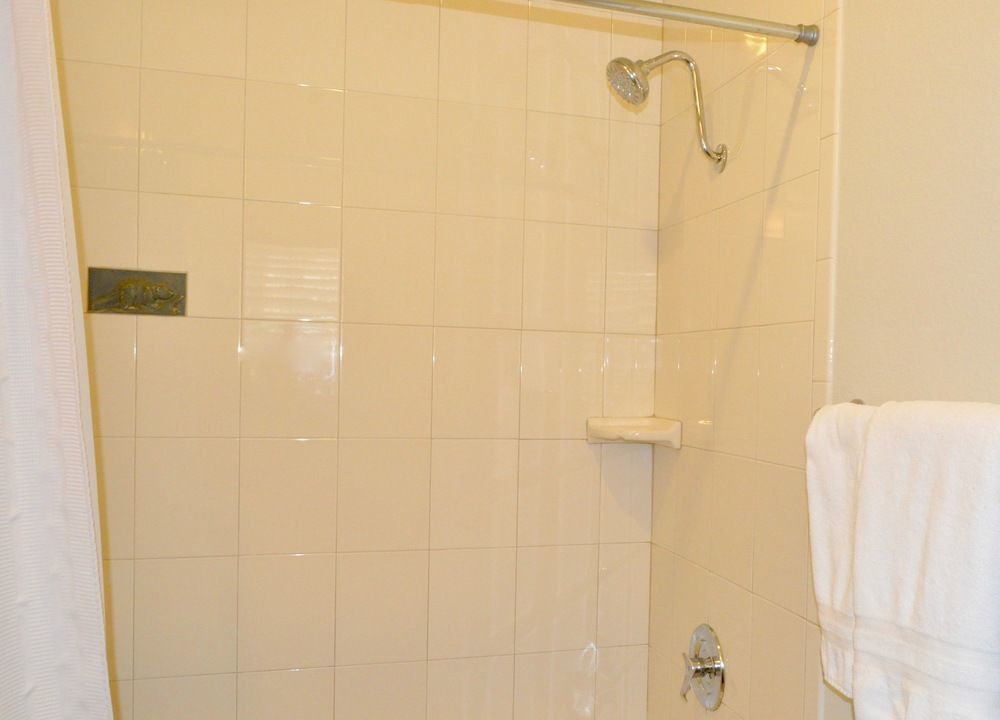 The Bradley Boulder Inn Ngoại thất bức ảnh